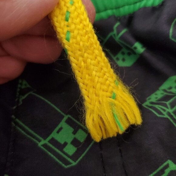 MINECRAFT Swimtrunks Boys 14/16 Green Black Creeper Mojang Beach Built-in Brief - Picture 5 of 6